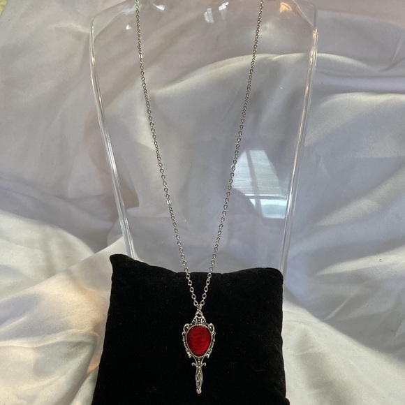 Silver handheld mirror necklace - Picture 2 of 3